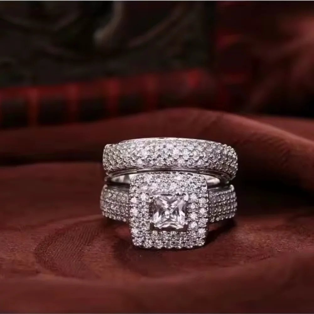 Silver Halo Ring Set